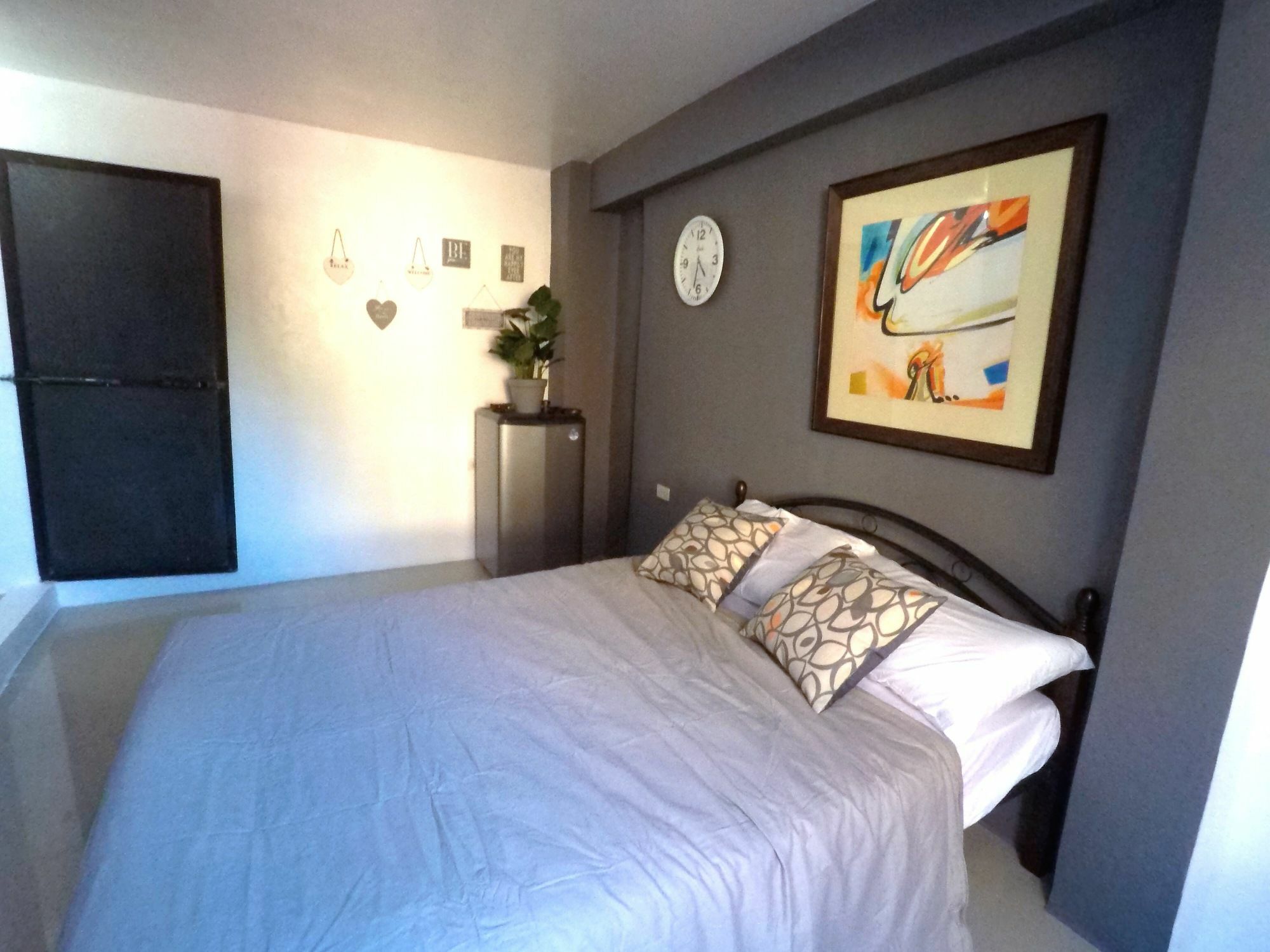 Lalyn'S Room In Quezon City Zewnętrze zdjęcie